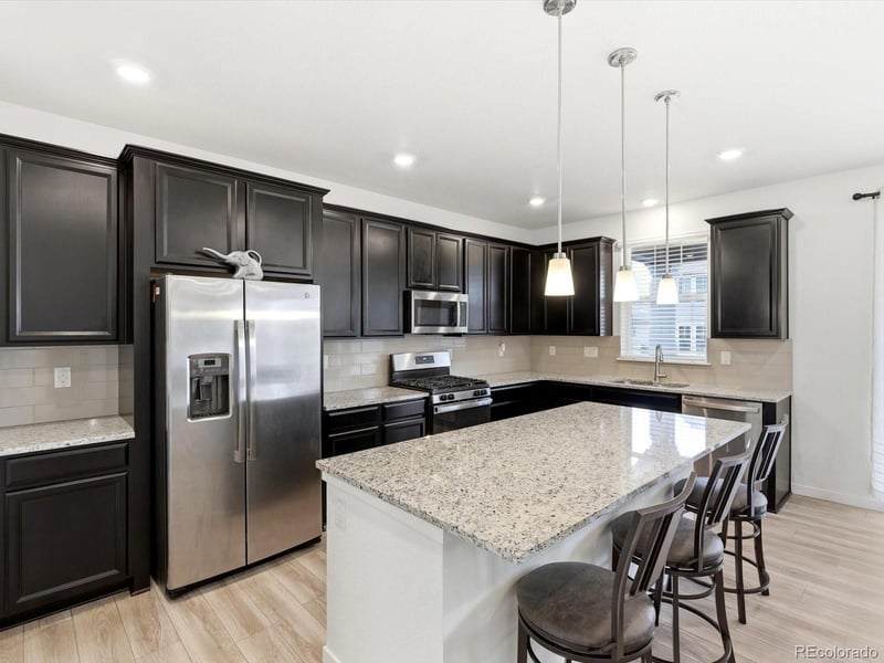 1006 Eaton Park Ct, Aurora, CO 80018