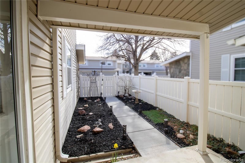 2752 Heather Gardens Way #13, Aurora, CO 80014