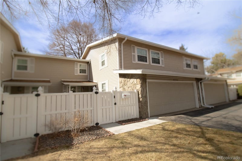 2752 Heather Gardens Way, Aurora, CO 80014