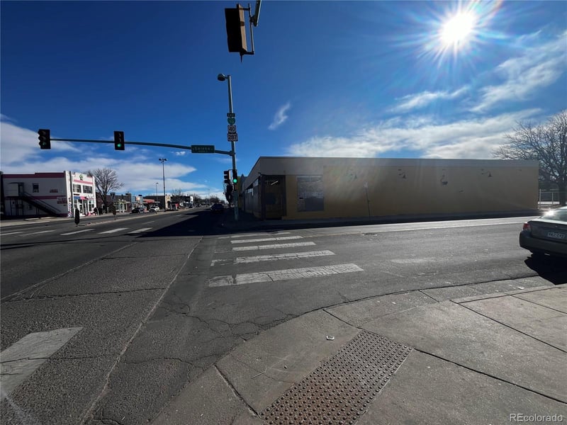 10204 Colfax Ave, Aurora, CO 80010