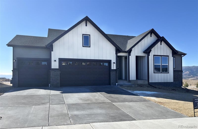 357 Grand Summit Dr, Monument, CO 80132