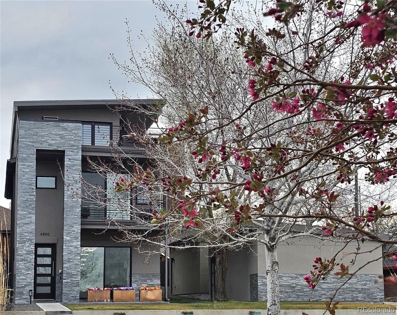 4900 17th Ave, Denver, CO 80204