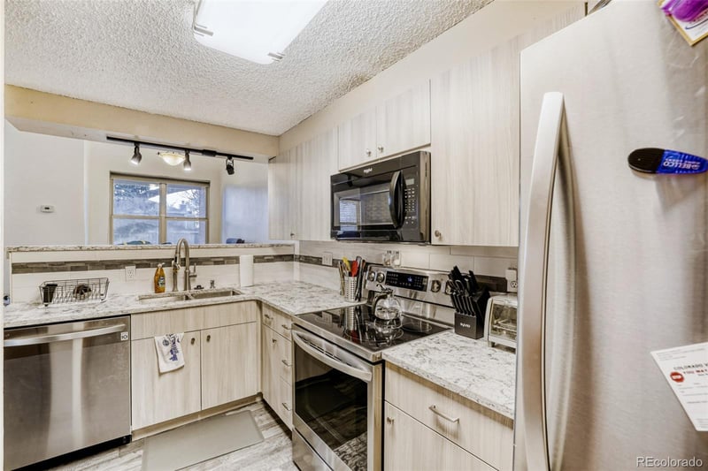 625 Depew St #B, Lakewood, CO 80226