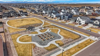 86 Vandriver Way, Aurora, CO 80018