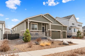 86 Vandriver Way, Aurora, CO 80018