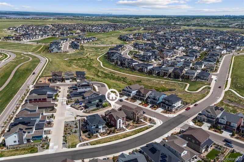 8335 Big Thompson St, Littleton, CO 80125