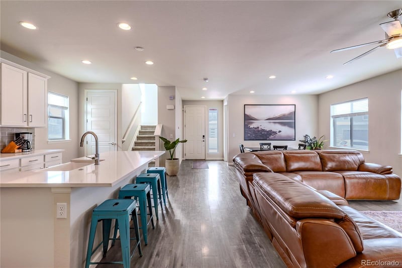 8335 Big Thompson St, Littleton, CO 80125