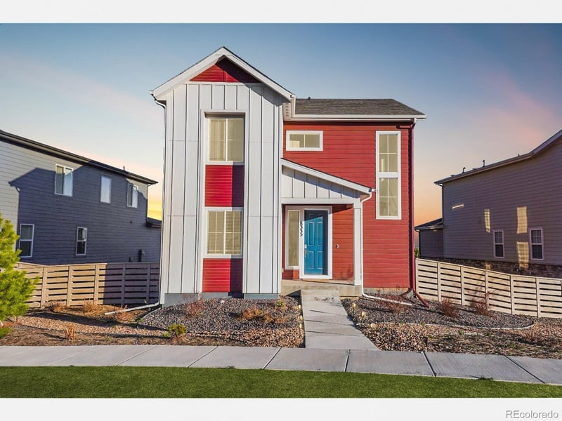 8335 Big Thompson St, Littleton, CO 80125