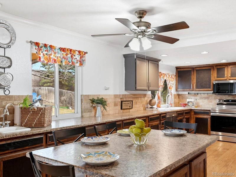 3838 Phillips Cir, Centennial, CO 80122