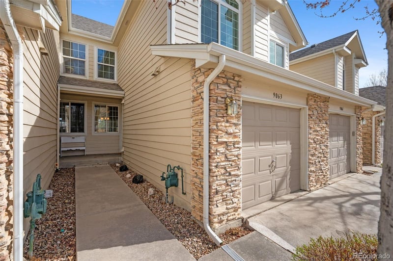 9063 Phillips Dr, Littleton, CO 80128
