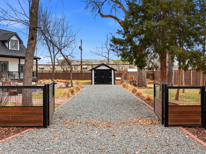 1600 Glen Ayr Dr, Lakewood, CO 80215