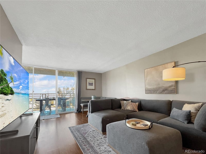 909 Lafayette St #304, Denver, CO 80218