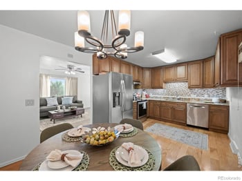 803 Nucla St, Aurora, CO 80011