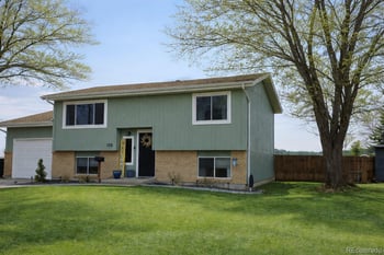 125 Columbia Dr, Julesburg, CO 80737