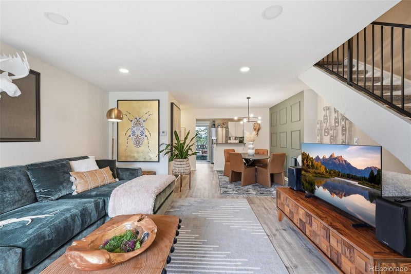 4234 Pondview Dr, Littleton, CO 80123