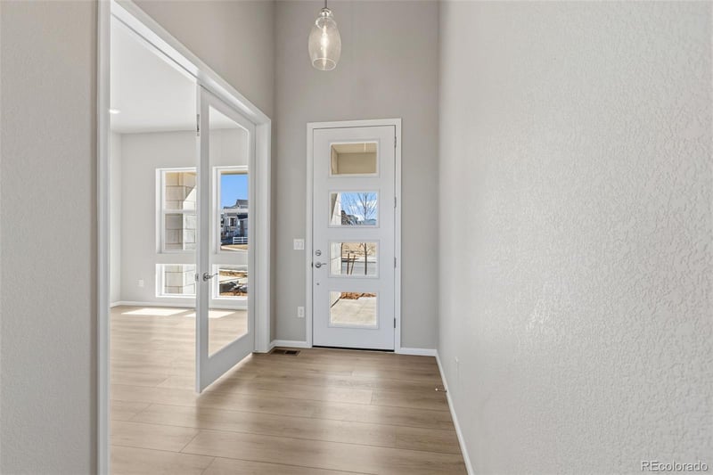 1933 Eaton Park Way, Aurora, CO 80016