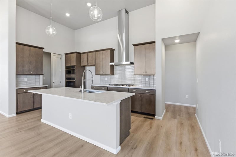 1933 Eaton Park Way, Aurora, CO 80016