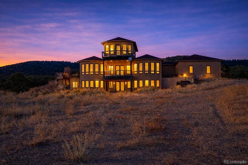 900 Meadow Ln, Gardner, CO 81040