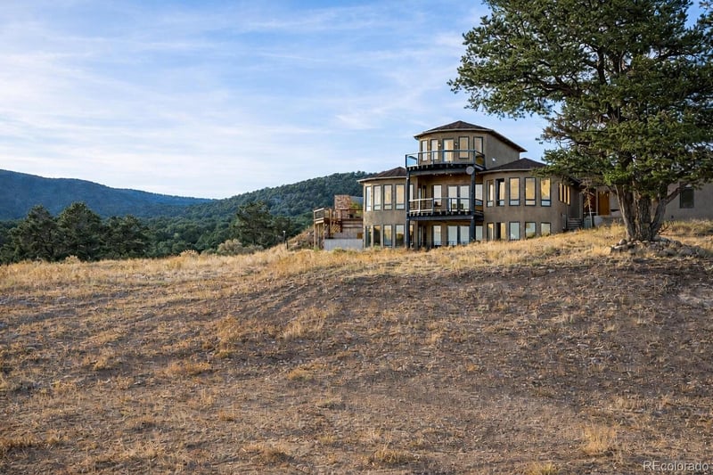 900 Meadow Ln, Gardner, CO 81040