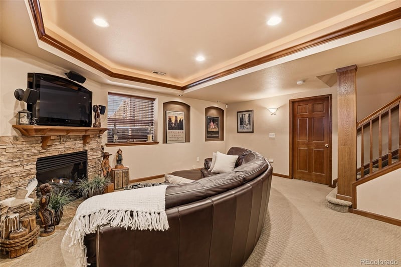 145 Yarrow St, Lakewood, CO 80226