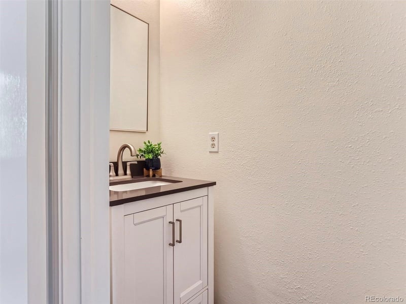 1662 Blackhawk Way #C, Aurora, CO 80012