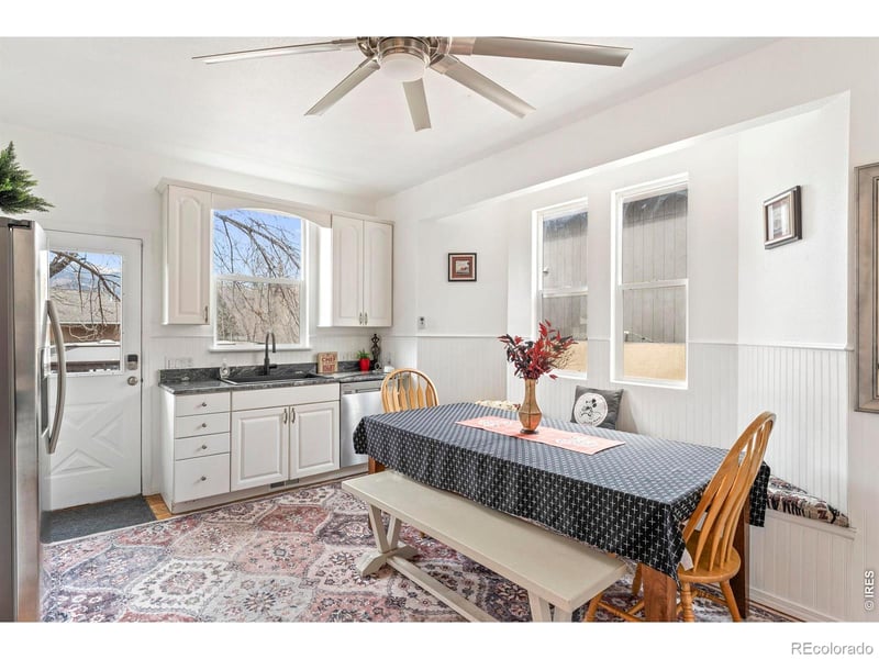 321 Graceland Grv, Colorado Springs, CO 80904