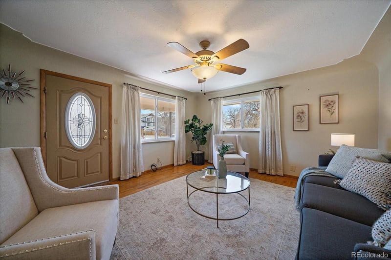 8485 52nd Ave, Arvada, CO 80002