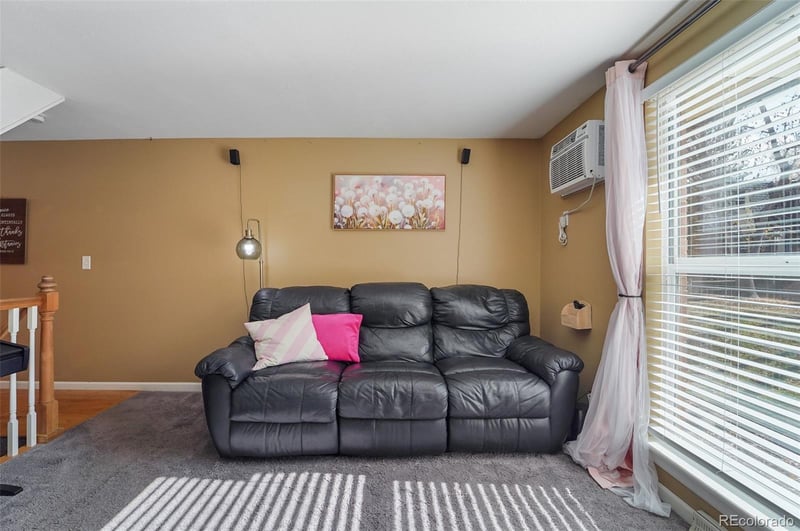 5809 Pearl St, Centennial, CO 80121