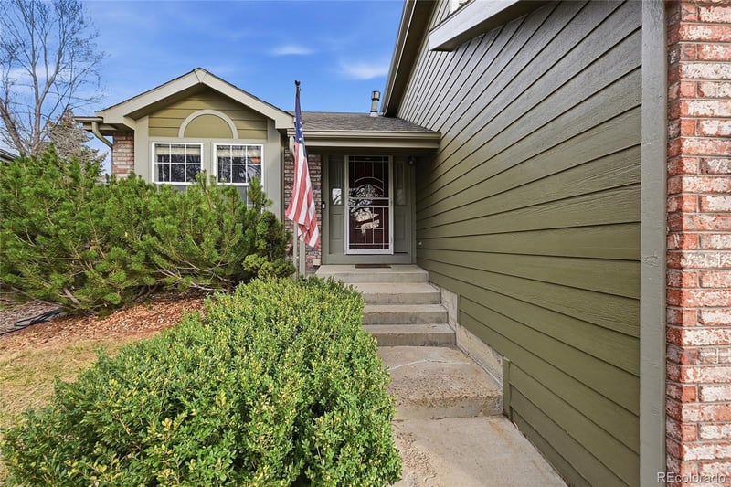 5201 127th Dr, Thornton, CO 80241