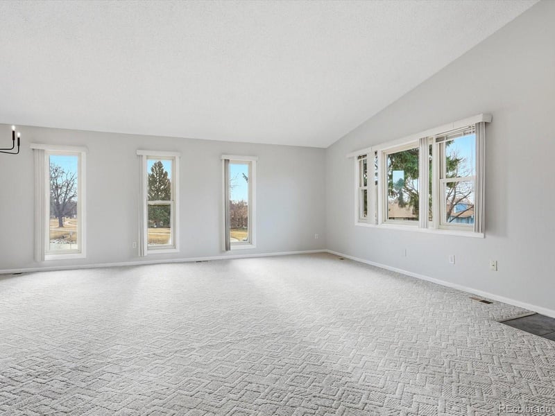 26 Douglas Dr, Broomfield, CO 80020