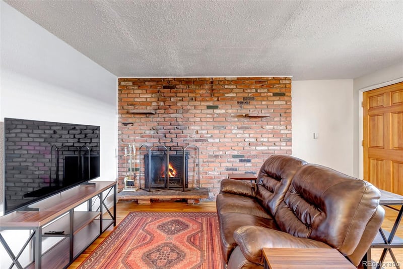 155 Pennsylvania St #304, Denver, CO 80209