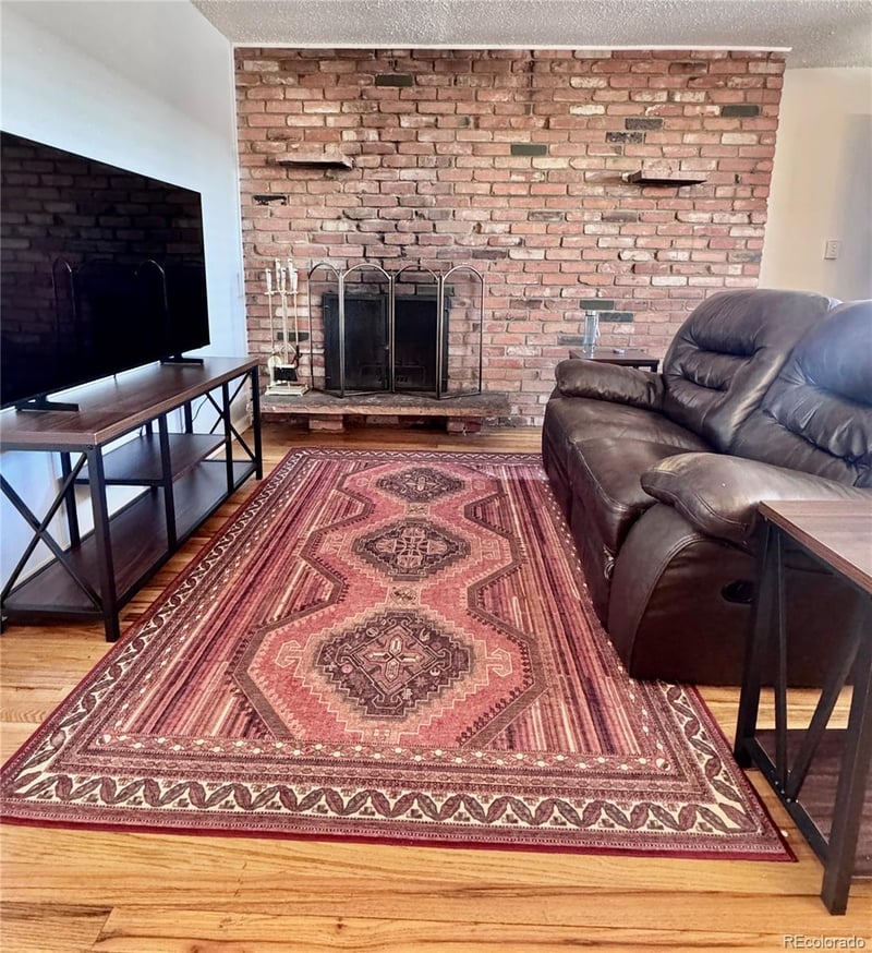 155 Pennsylvania St #304, Denver, CO 80209