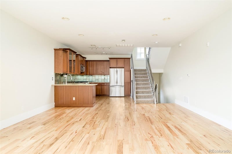 942 Pearl St #101, Denver, CO 80209