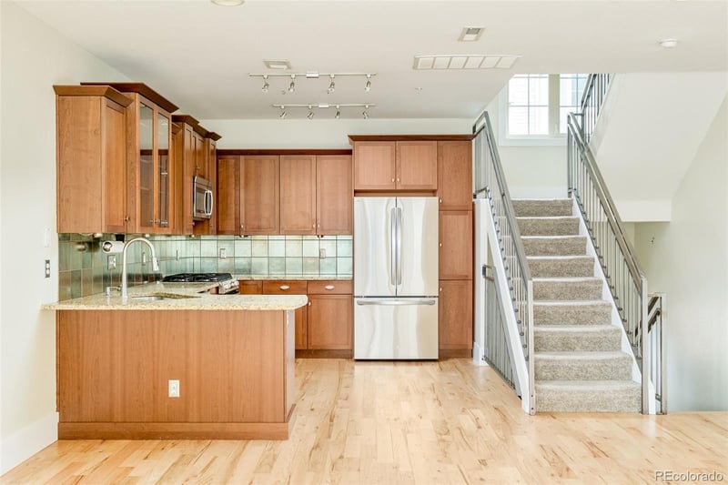 942 Pearl St #101, Denver, CO 80209