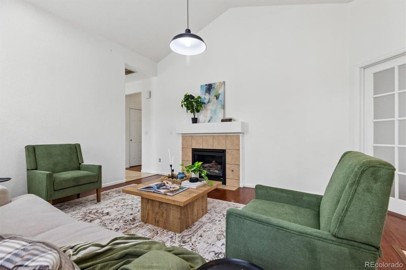 19306 58th Cir, Aurora, CO 80019