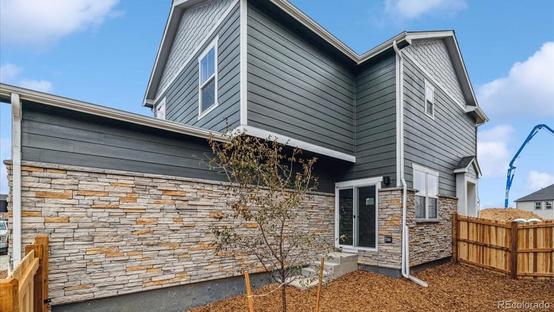 708 Ukraine St, Aurora, CO 80018
