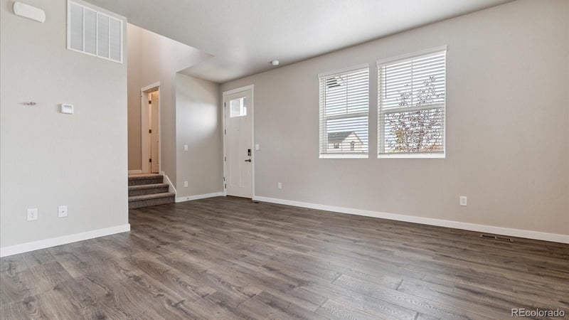 708 Ukraine St, Aurora, CO 80018