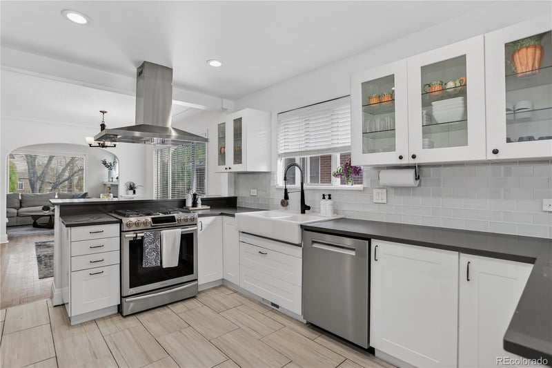 4575 Zuni St, Denver, CO 80211