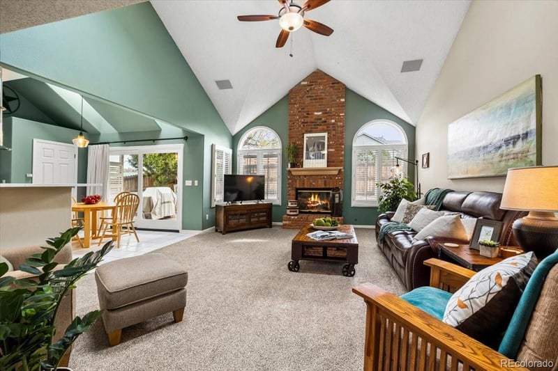 19077 Ida Dr, Aurora, CO 80015