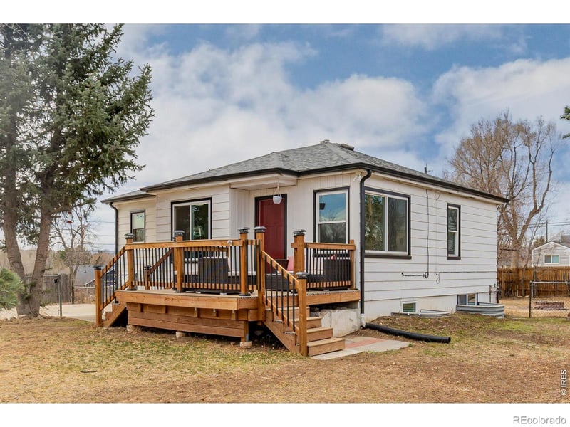 825 Gray St, Lakewood, CO 80214