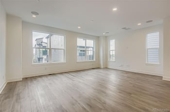 10886 Hinsdale Cir, Centennial, CO 80112