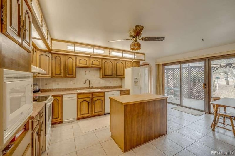 7701 Charles St, Colorado City, CO 81019