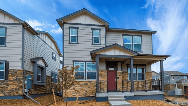 678 Ukraine St, Aurora, CO 80018