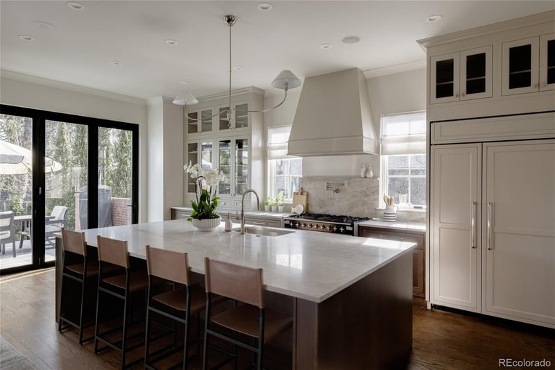 105 Southmoor Dr, Denver, CO 80220