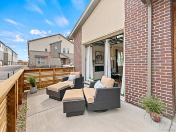 19515 Sunset Cir, Centennial, CO 80015