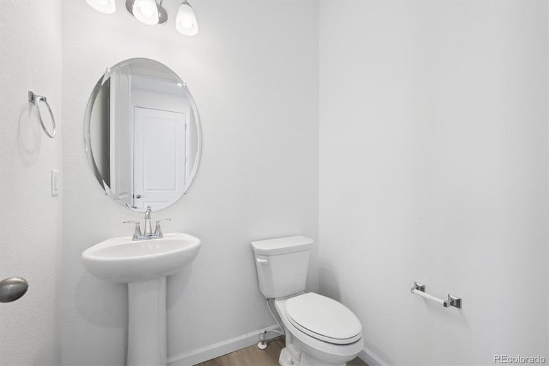 414 Rifle St, Aurora, CO 80017