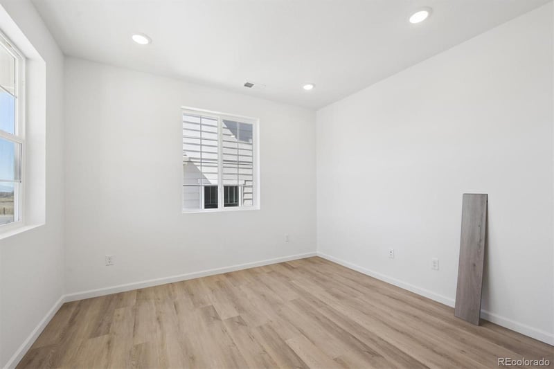 414 Rifle St, Aurora, CO 80017