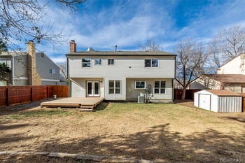 15885 Kepner Dr, Aurora, CO 80017