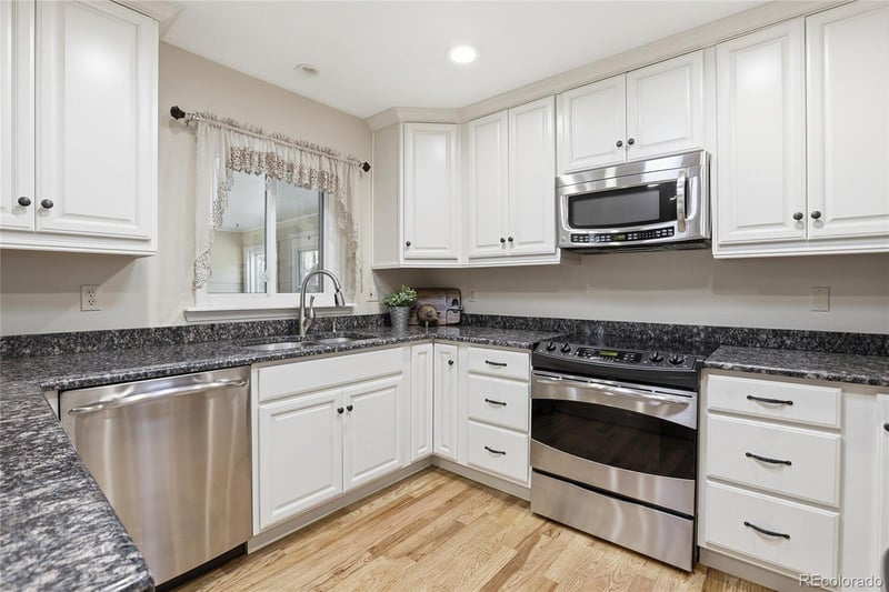 8216 Ponderosa Ln, Parker, CO 80138