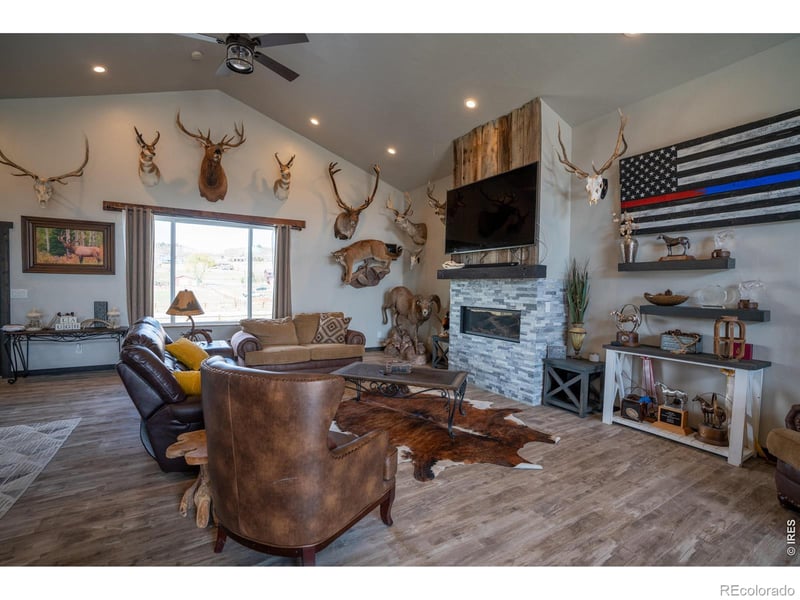 186 Garnet Valley Ct, Loveland, CO 80537